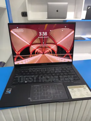 New Laptop Asus ZenBook S UX391UA 16GB Intel Core I9 SSD 1T