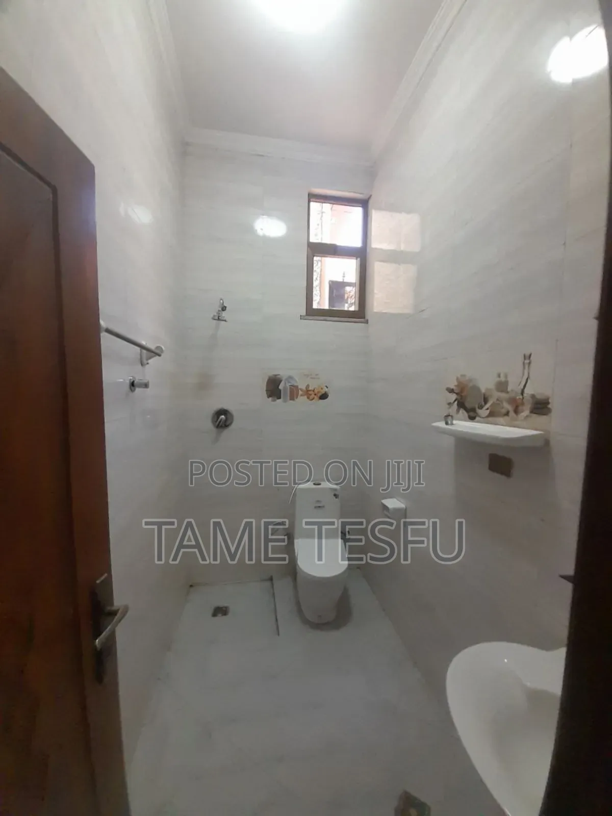 Furnished 3bdrm House in Summit, Bole for sale