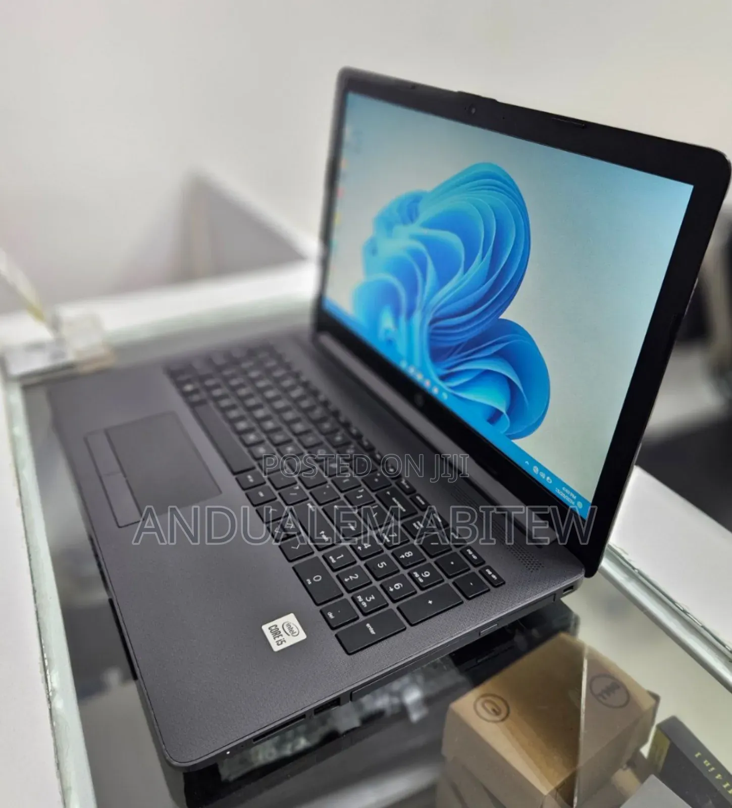 New Laptop HP Stream Notebook 8GB Intel Core I5 SSD 256GB