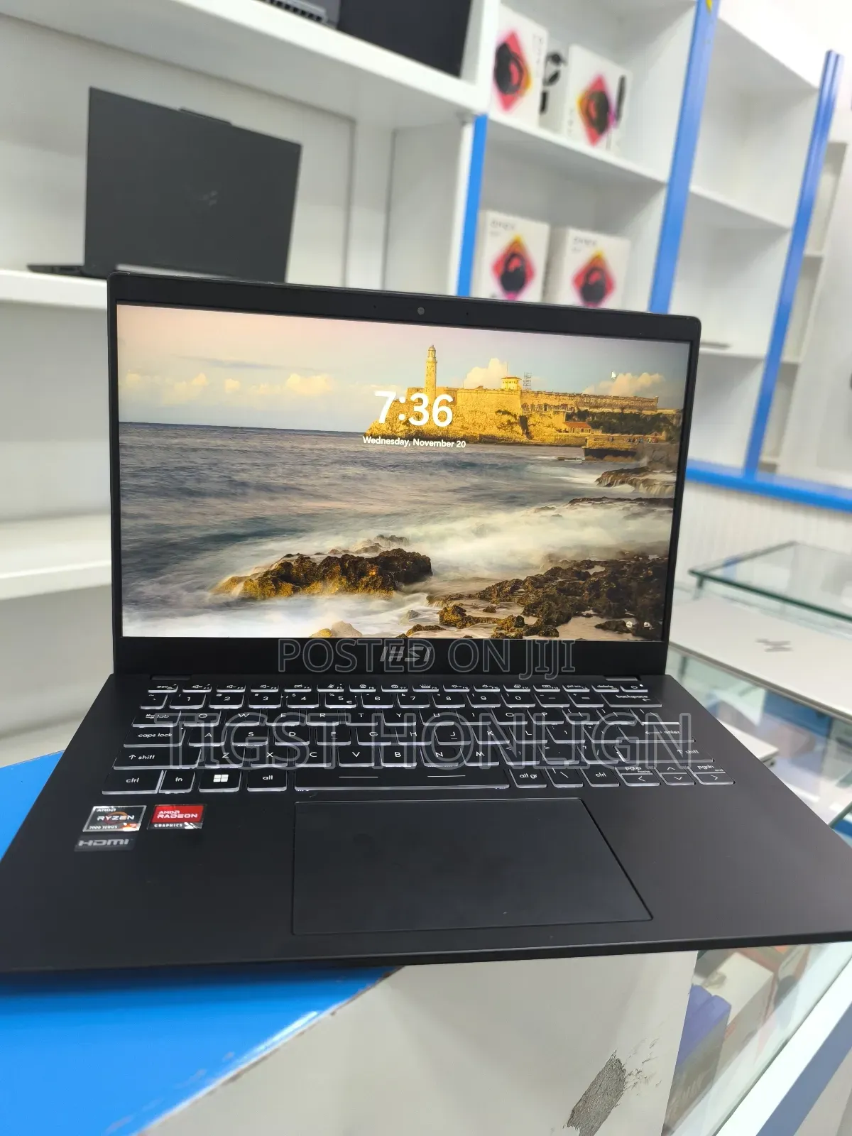 New Laptop MSI 16GB AMD Ryzen 7 SSD 512GB