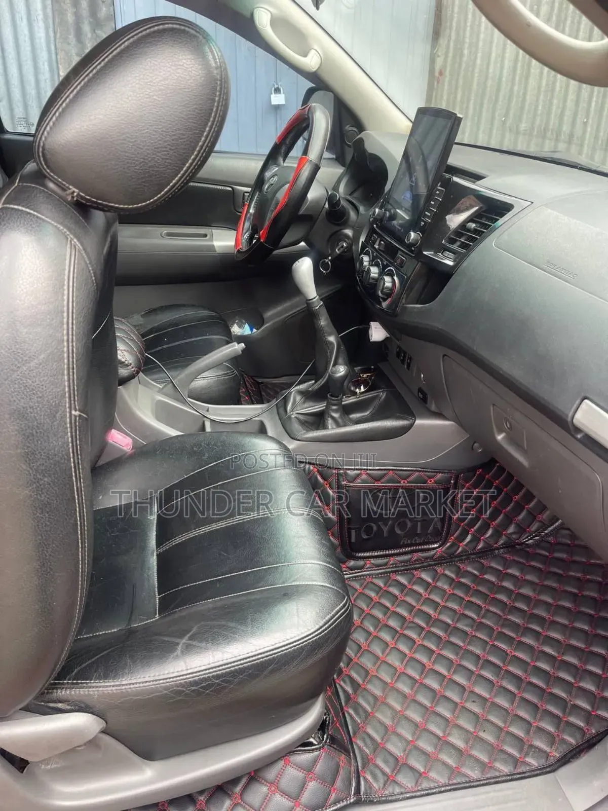 Toyota Hilux 2014 Red