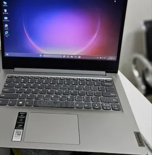 New Laptop Lenovo Ideapad 3 8GB Intel Core I5 SSD 256GB