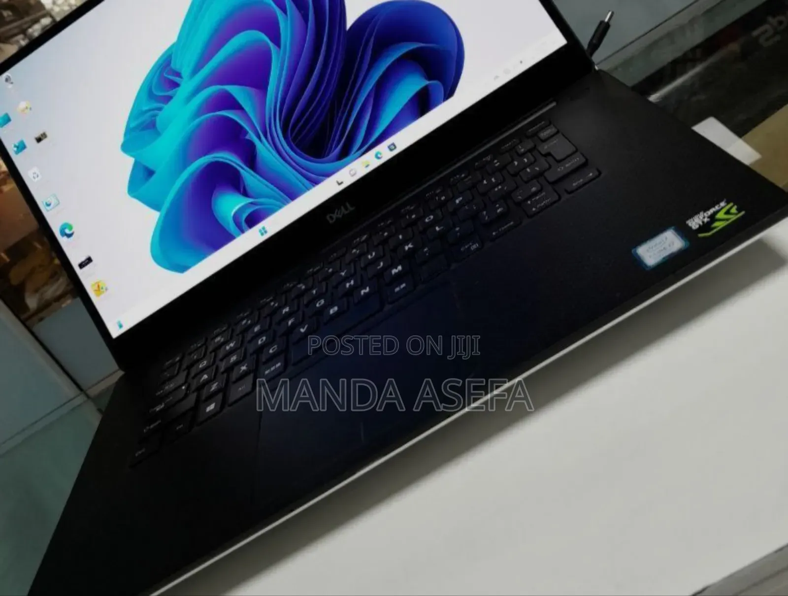 New Laptop Dell XPS 15 16GB Intel Core I7 SSD 512GB