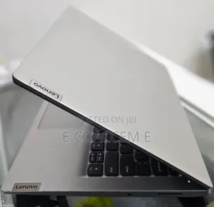 New Laptop Lenovo 8GB Intel Core I5 SSD 256GB