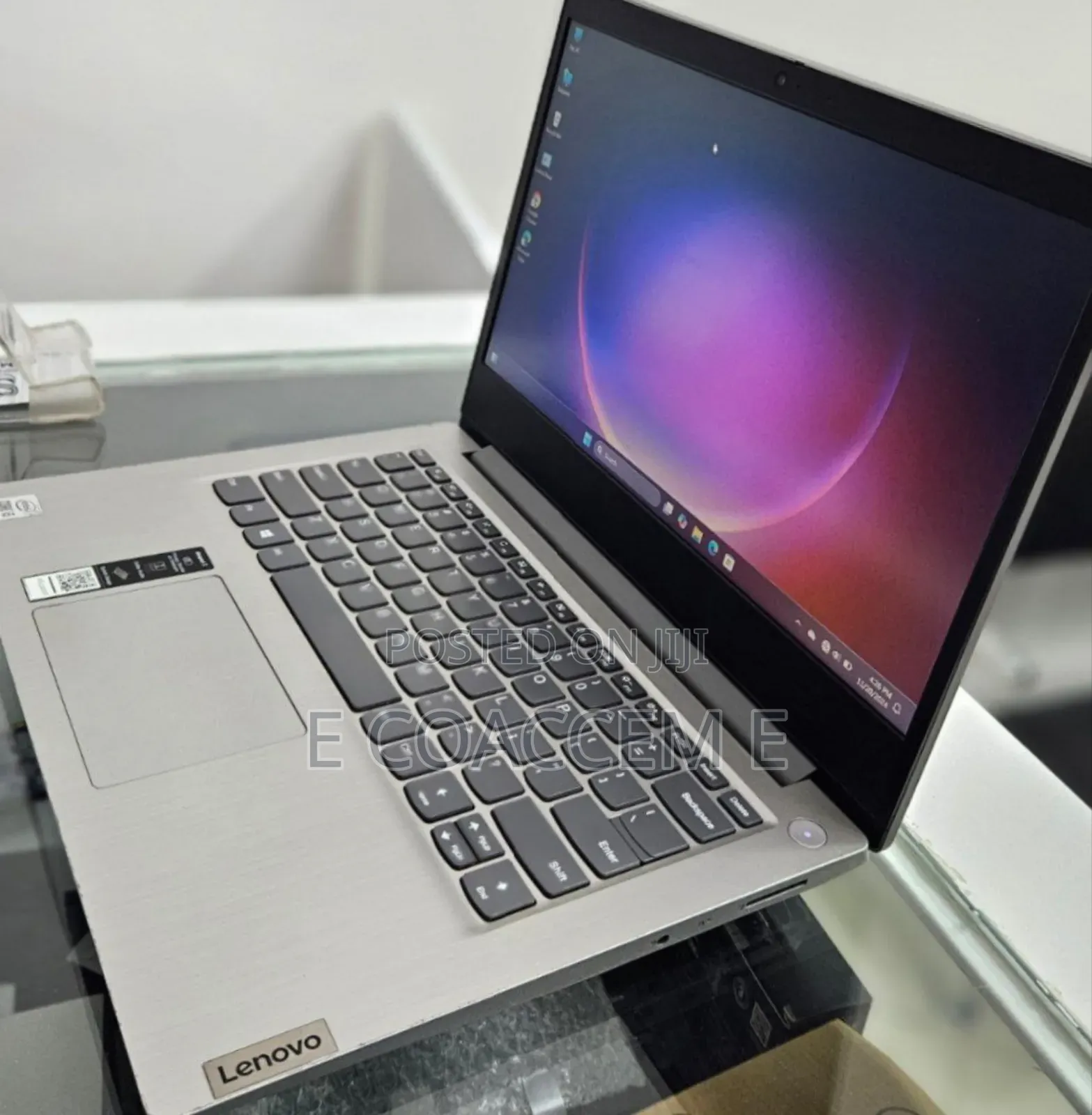 New Laptop Lenovo 8GB Intel Core I5 SSD 256GB