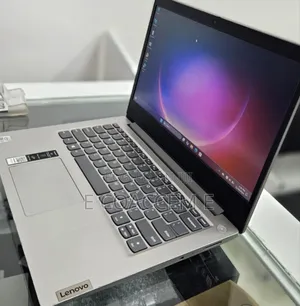 New Laptop Lenovo 8GB Intel Core I5 SSD 256GB