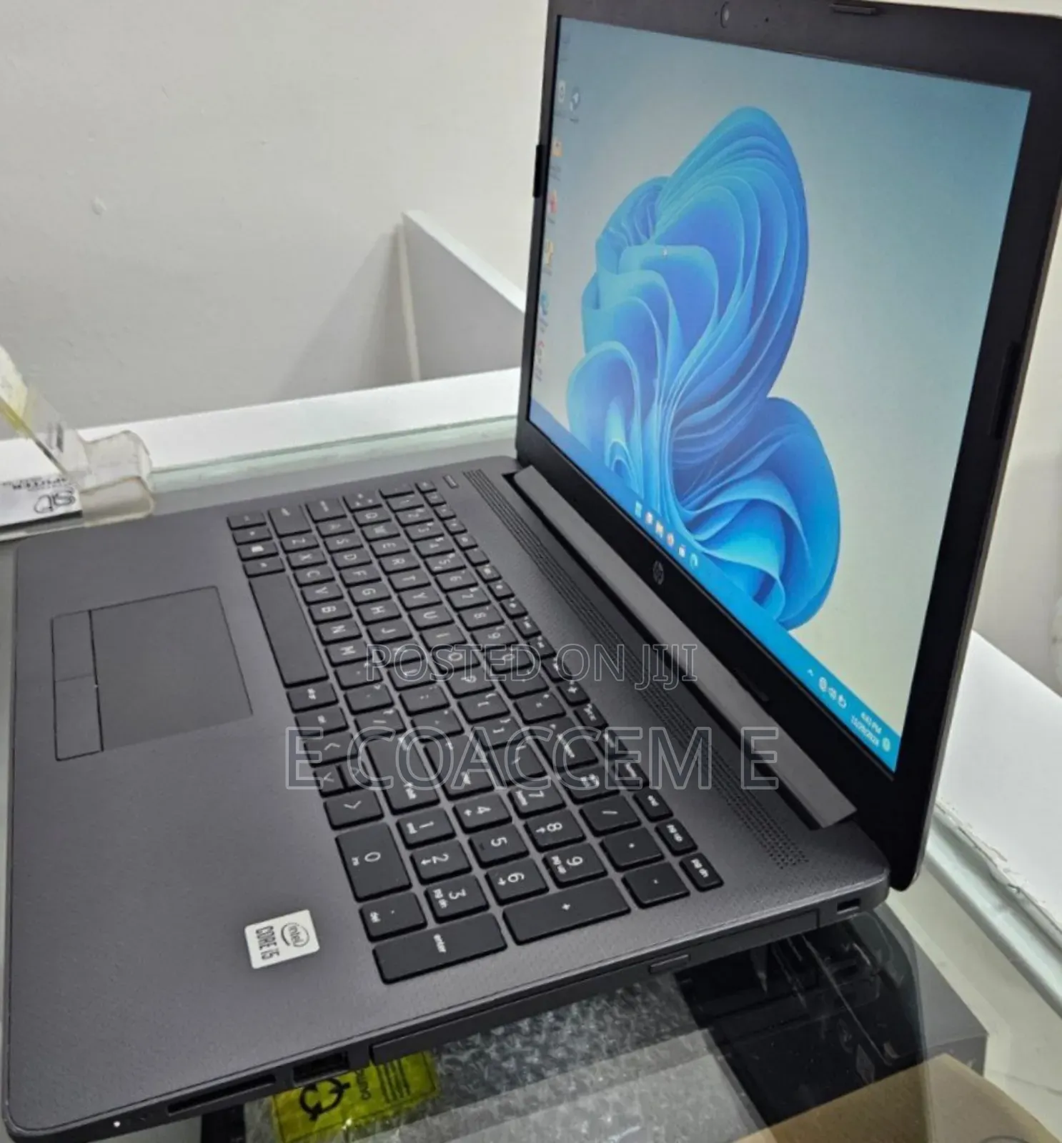 New Laptop HP 8GB Intel Core I5 SSD 256GB