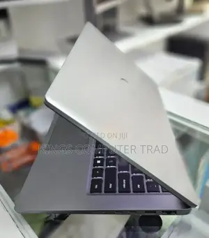 Photo - New Laptop Dell Latitude 5440 16GB Intel Core I5 SSD 256GB