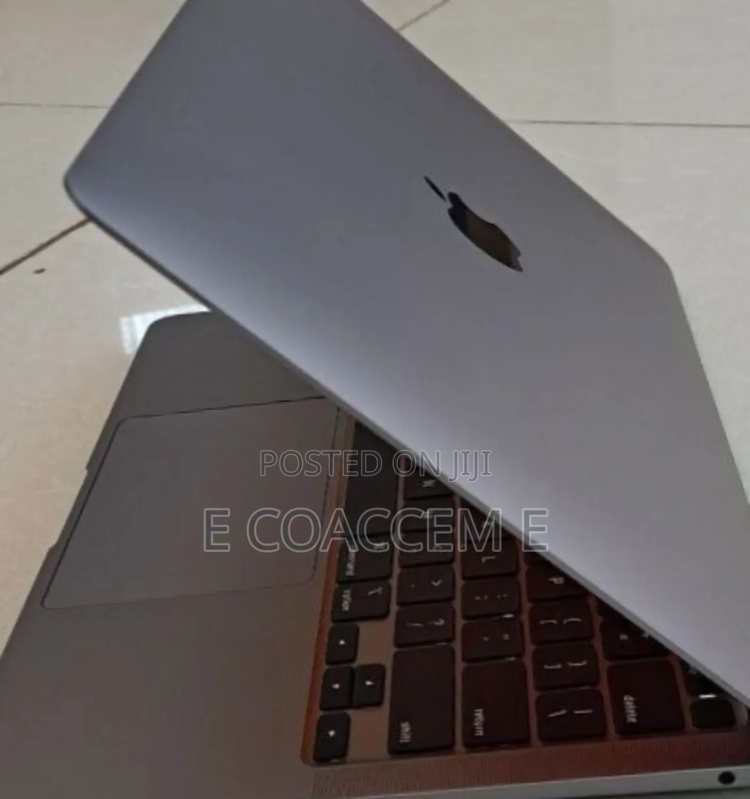 New Laptop Apple MacBook 8GB Apple M1 SSD 256GB