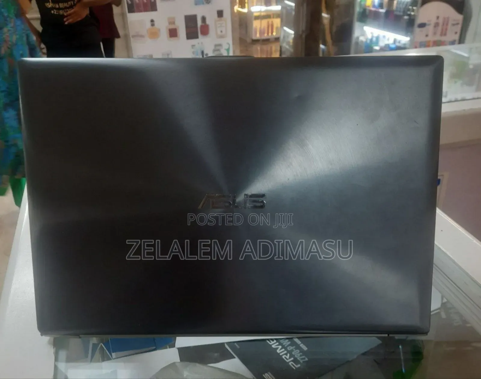 New Laptop Asus VivoBook W202 4GB Intel Core I3 HDD 500GB