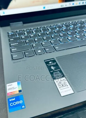 New Laptop Lenovo 8GB Intel Core I5 SSD 512GB