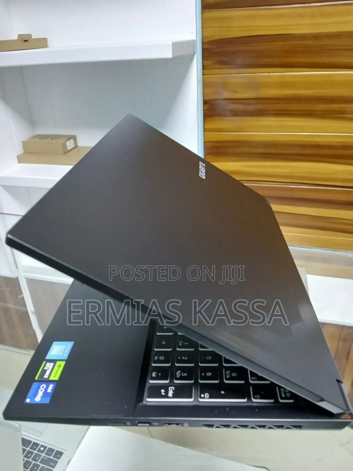 New Laptop Gigabyte AORUS 15G 16GB Intel Core I7 SSD 1.5T