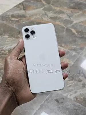Photo - Apple iPhone 11 Pro Max 256 GB White