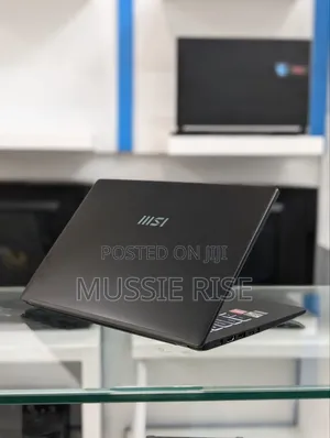 New Laptop MSI Modern 14 16GB AMD Ryzen 7 SSD 512GB