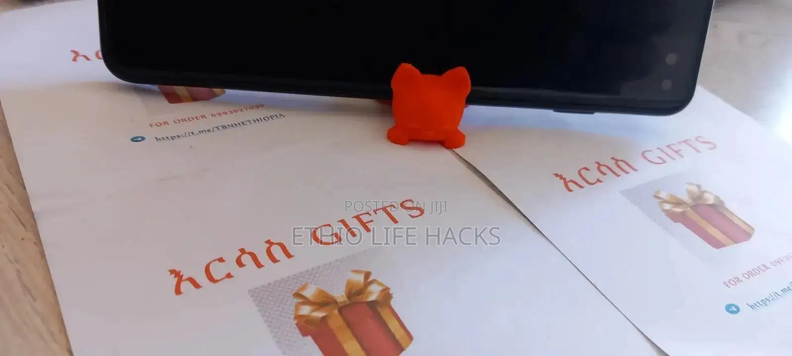 Key Chain With Phone Stand,Cat