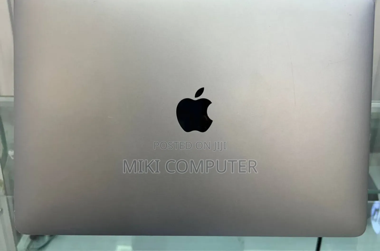 New Laptop Apple MacBook Air 2019 8GB Intel Core I5 SSD 256GB