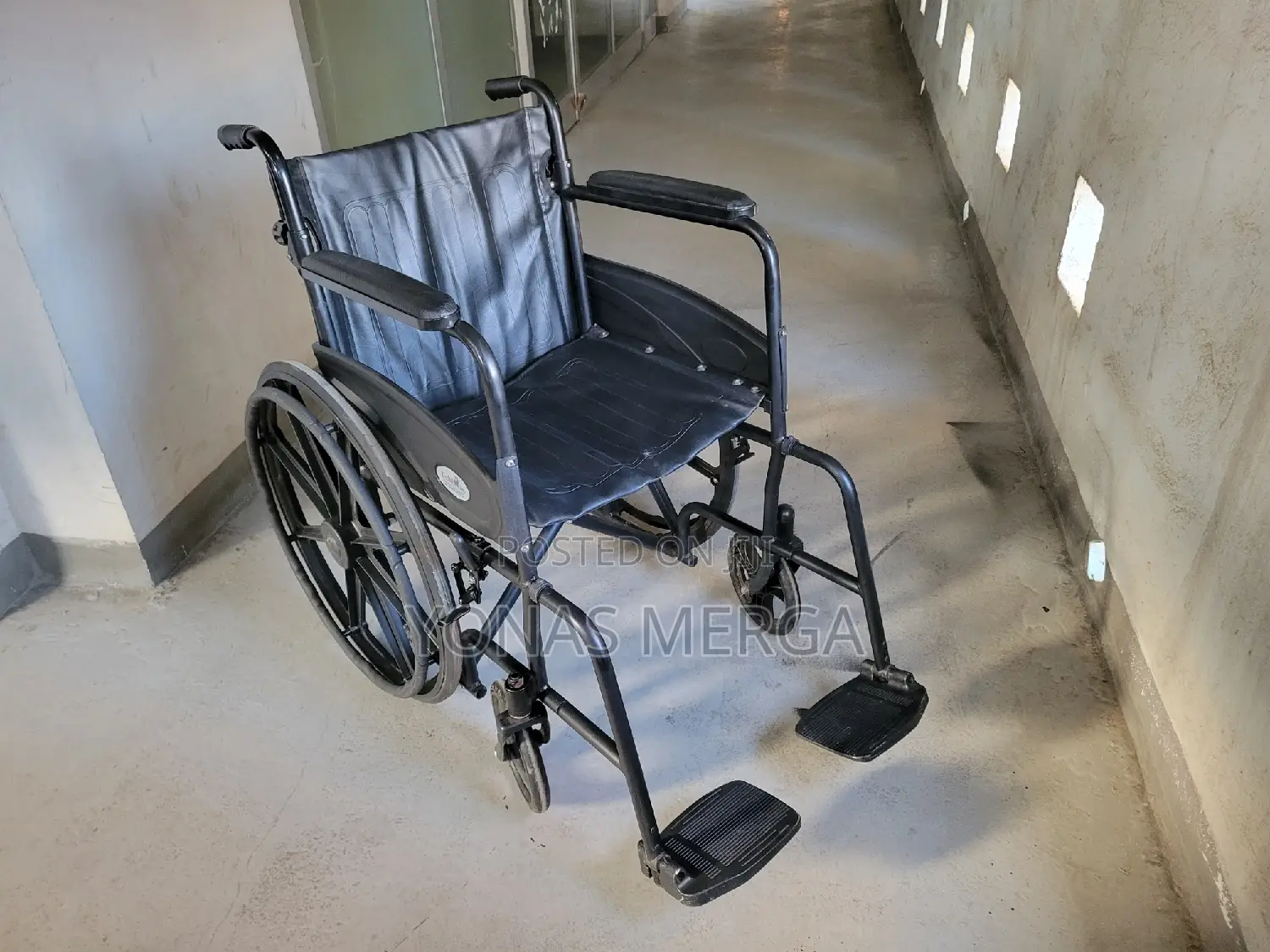 Portable Folding Wheelchair With Spoke Wheel and S.S. Guard
