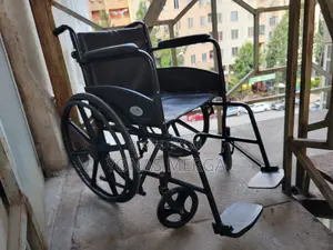 American Wheelchair-Universalused(12-Inch Rear Wheels300 Mm)