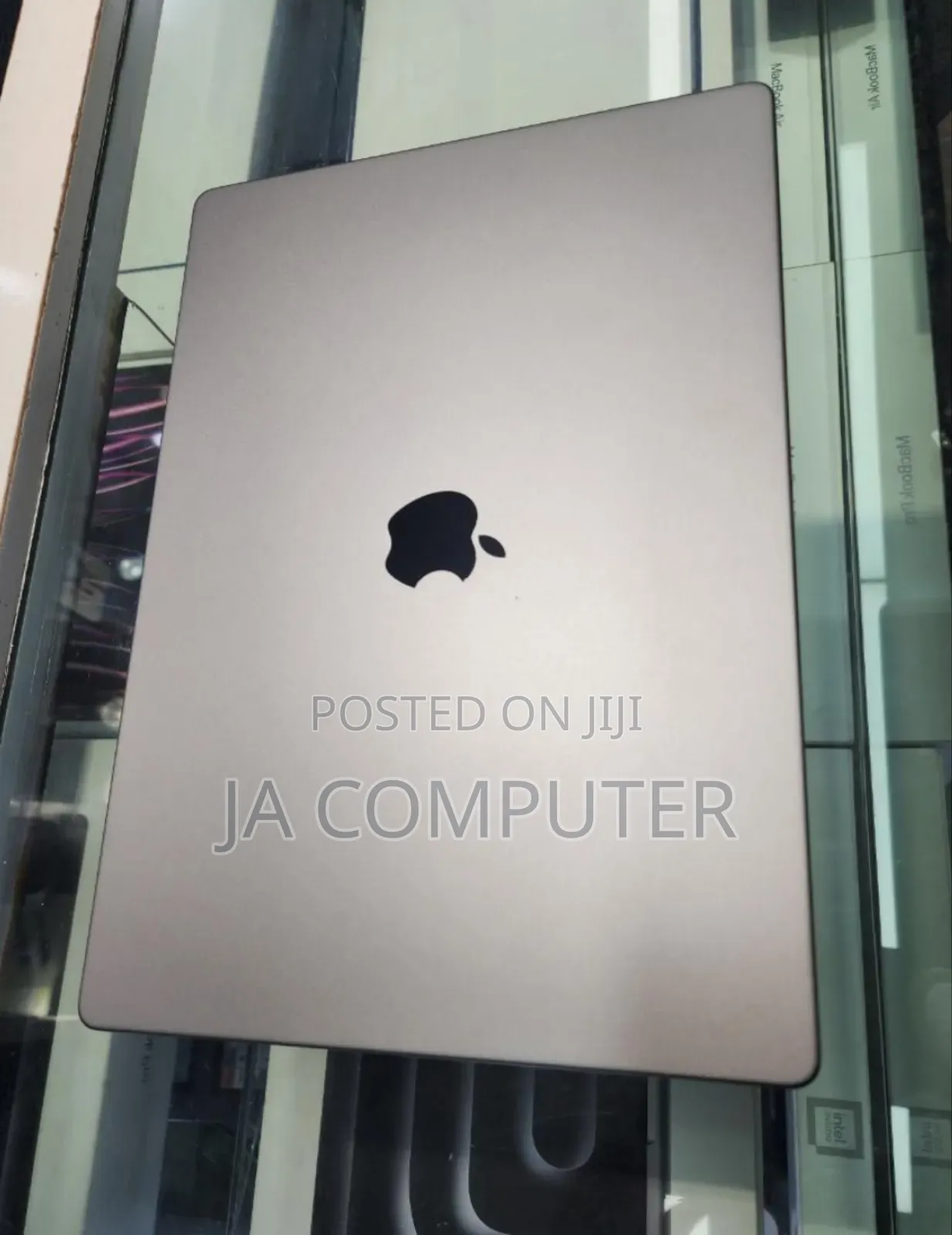 New Laptop Apple MacBook Pro 2021 M1 32GB Apple M1 Max SSD 1T