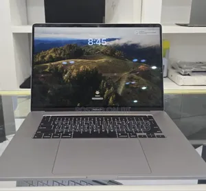 New Laptop Apple MacBook Pro 2019 32GB Intel Core I9 SSD 1T