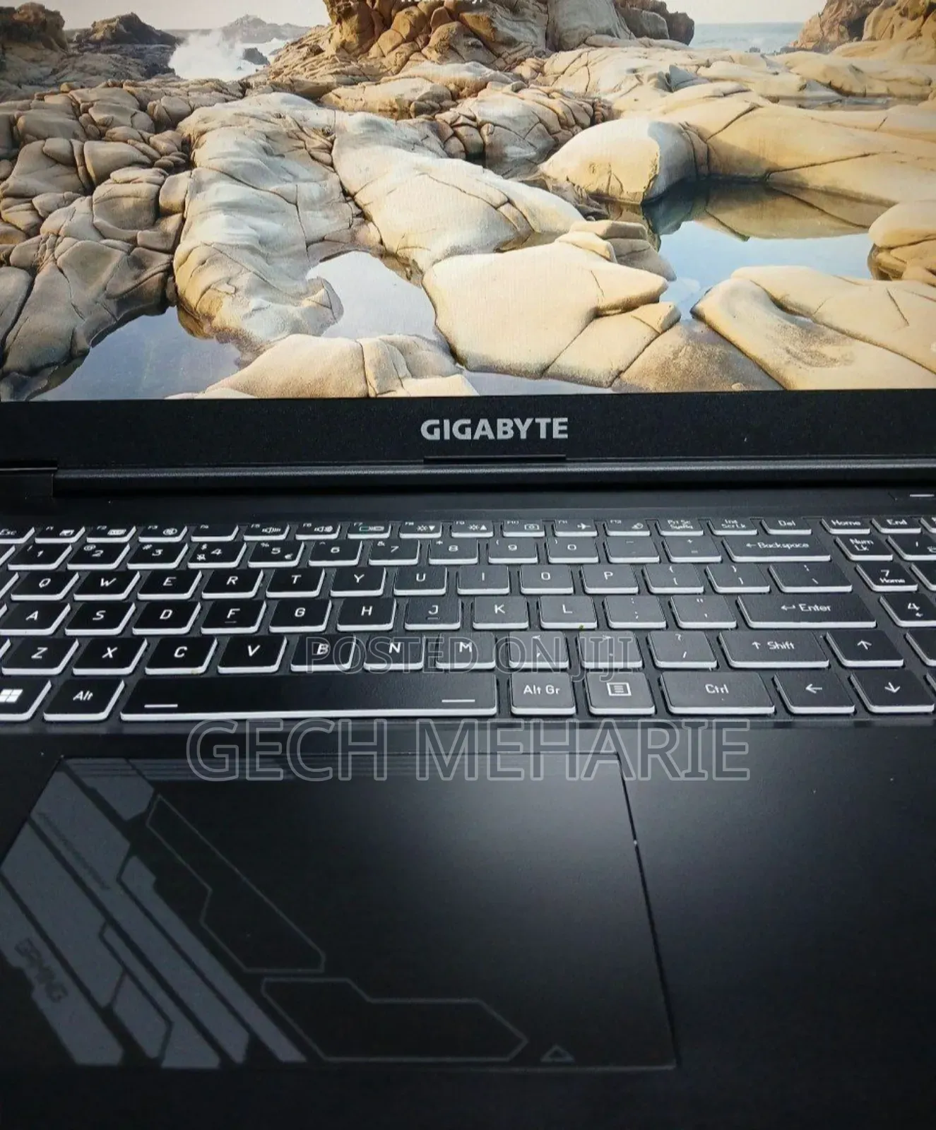 New Laptop Gigabyte AORUS 5 16GB Intel Core I7 SSD 1T