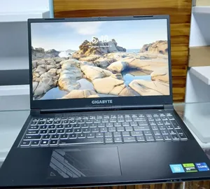 New Laptop Gigabyte P34G V7 16GB Intel Core I7 SSD 1.5T