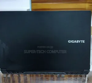 New Laptop Gigabyte P34G V7 16GB Intel Core I7 SSD 1.5T