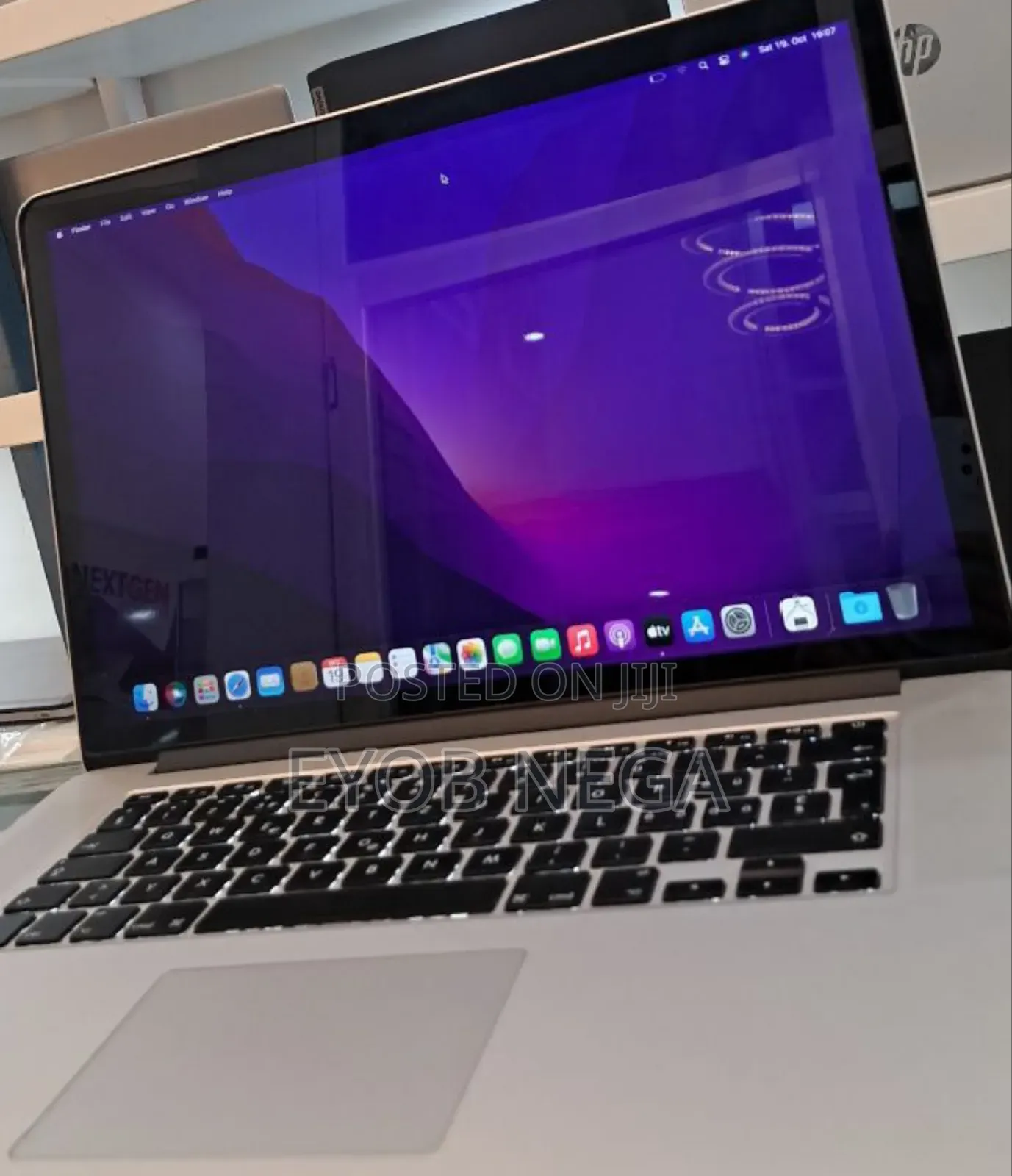 New Laptop Apple MacBook Pro 2015 8GB Intel Core I7 SSD 256GB