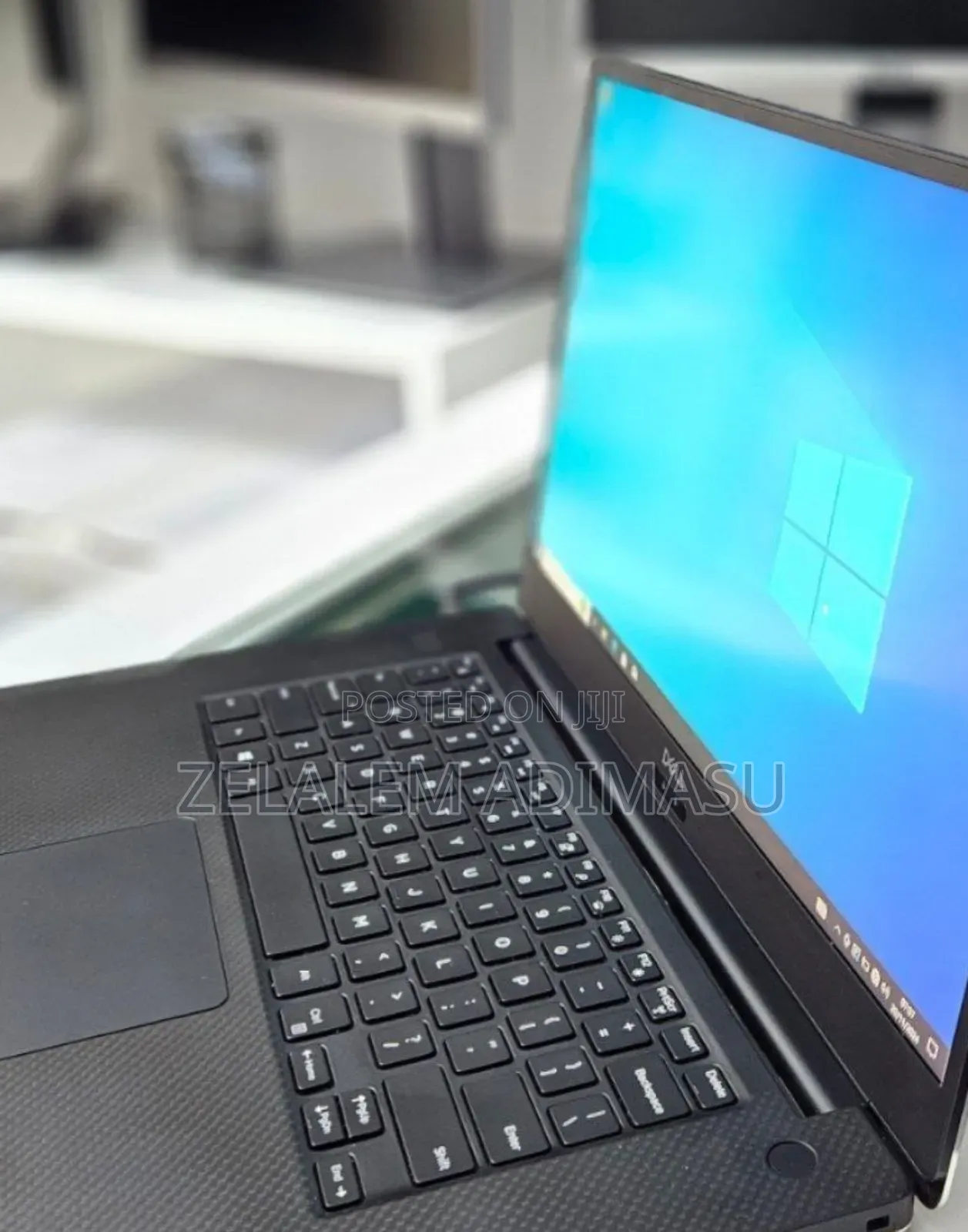 New Laptop Dell Precision 5540 16GB Intel Core I9 SSD 512GB