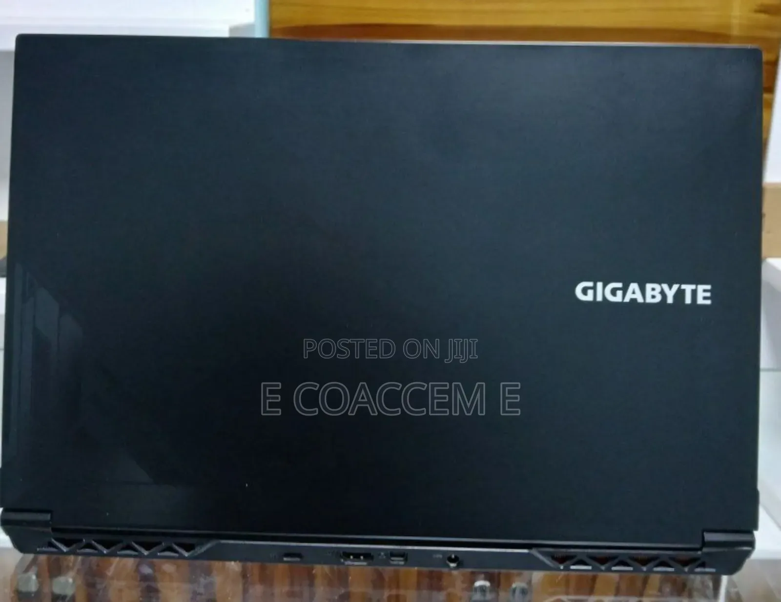 New Laptop Gigabyte 16GB Intel Core I7 SSD 1T
