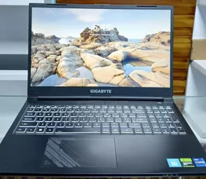 New Laptop Gigabyte 16GB Intel Core I7 SSD 1T