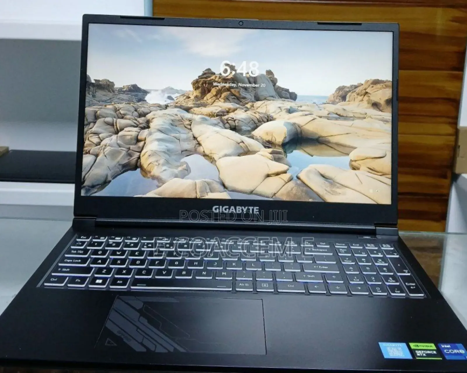 New Laptop Gigabyte 16GB Intel Core I7 SSD 1T