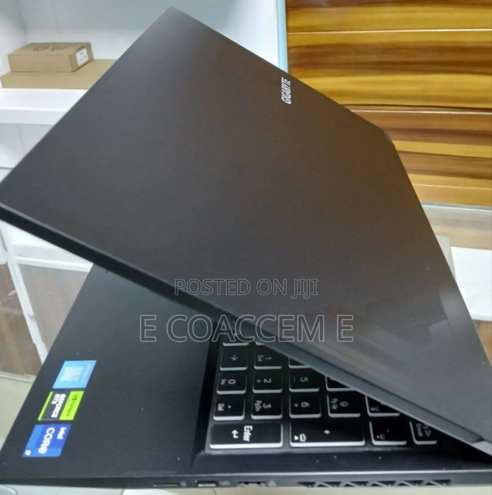 New Laptop Gigabyte 16GB Intel Core I7 SSD 1T