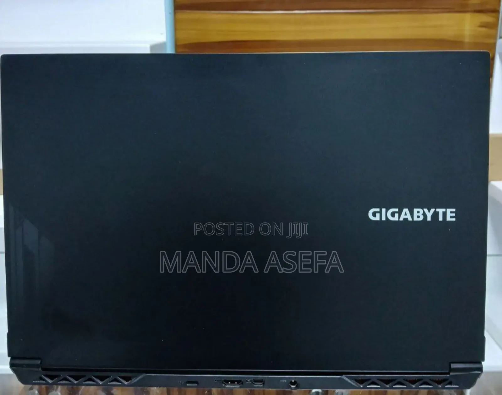 New Laptop Gigabyte 16GB Intel Core I7 SSD 512GB