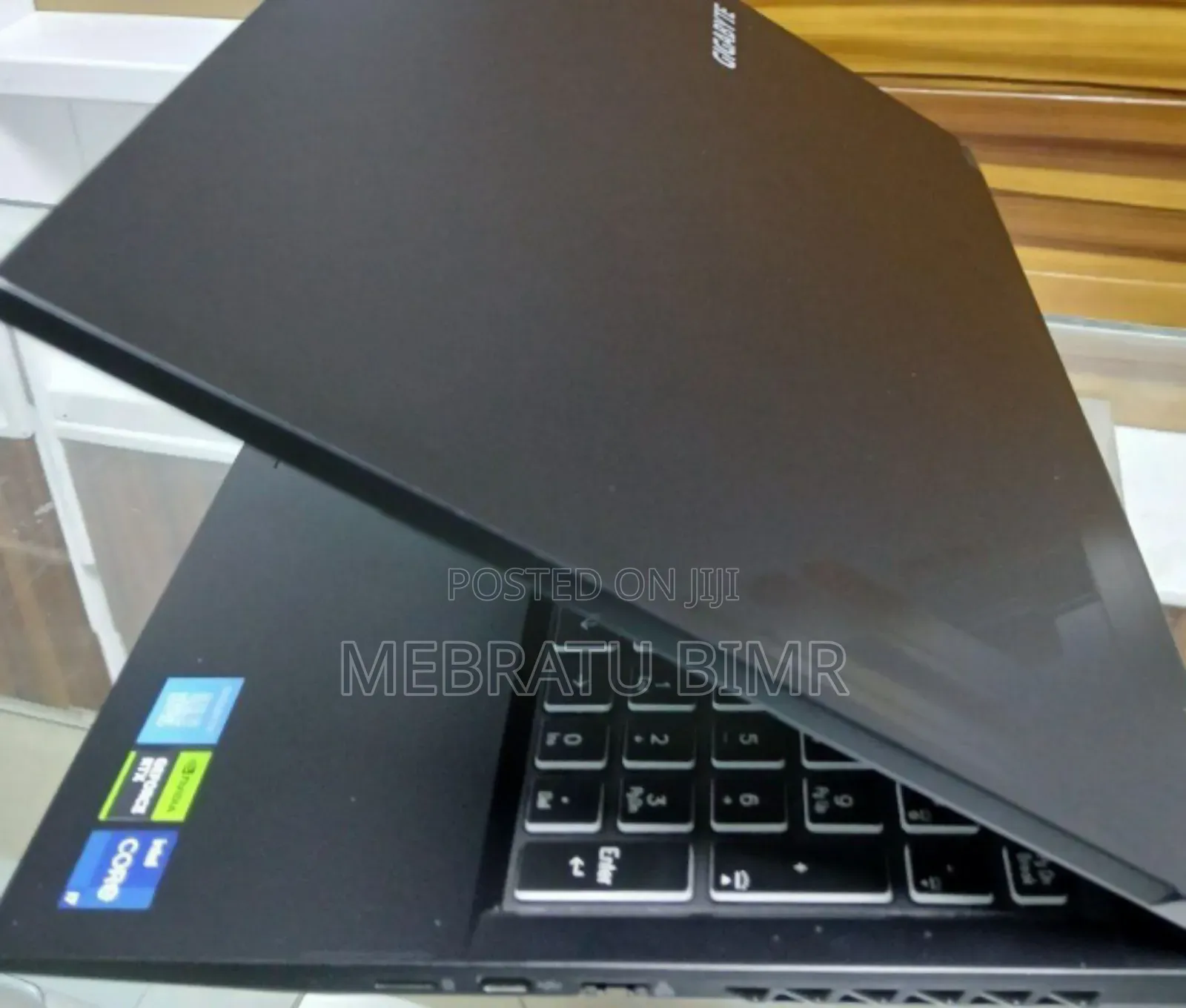 New Laptop Gigabyte AORUS 5 16GB Intel Core I7 SSD 1T