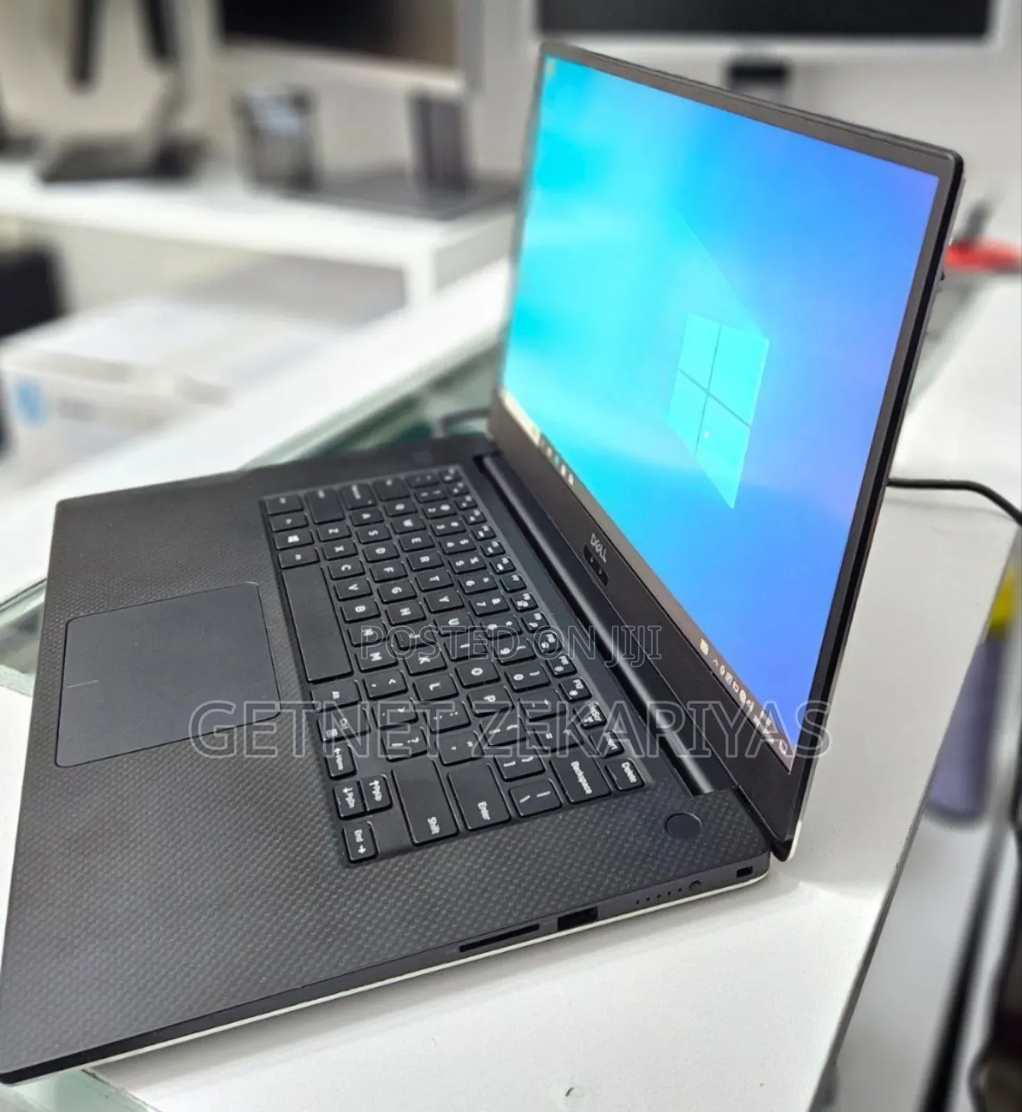 New Laptop Dell Precision 5540 16GB Intel Core I9 SSD 512GB