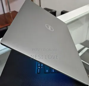 New Laptop Dell Precision 5540 16GB Intel Core I9 SSD 512GB