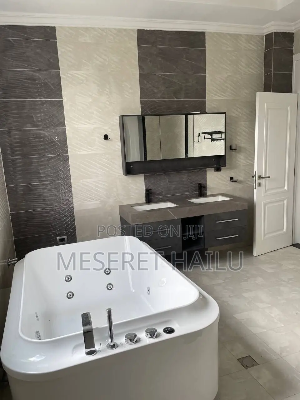 Furnished 10bdrm House in Bole for rent