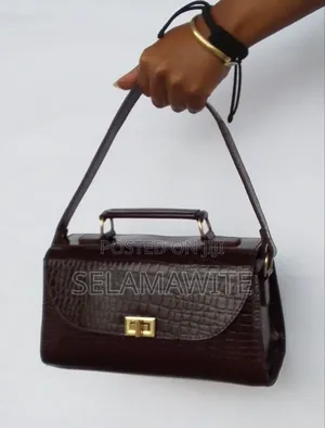 Photo - Pure Leather Bags