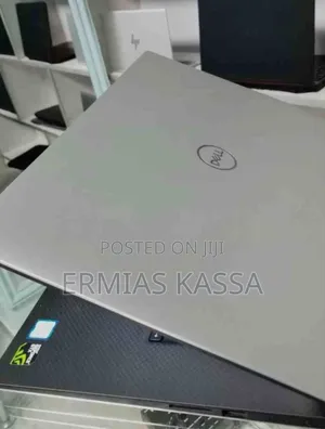 Photo - New Laptop Dell XPS 15 16GB Intel Core I7 SSD 512GB