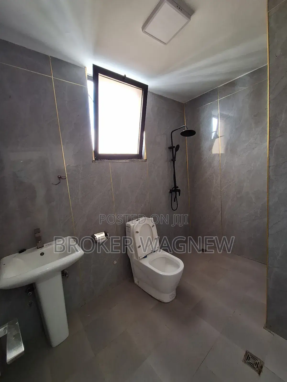 3bdrm Apartment in Bole for rent