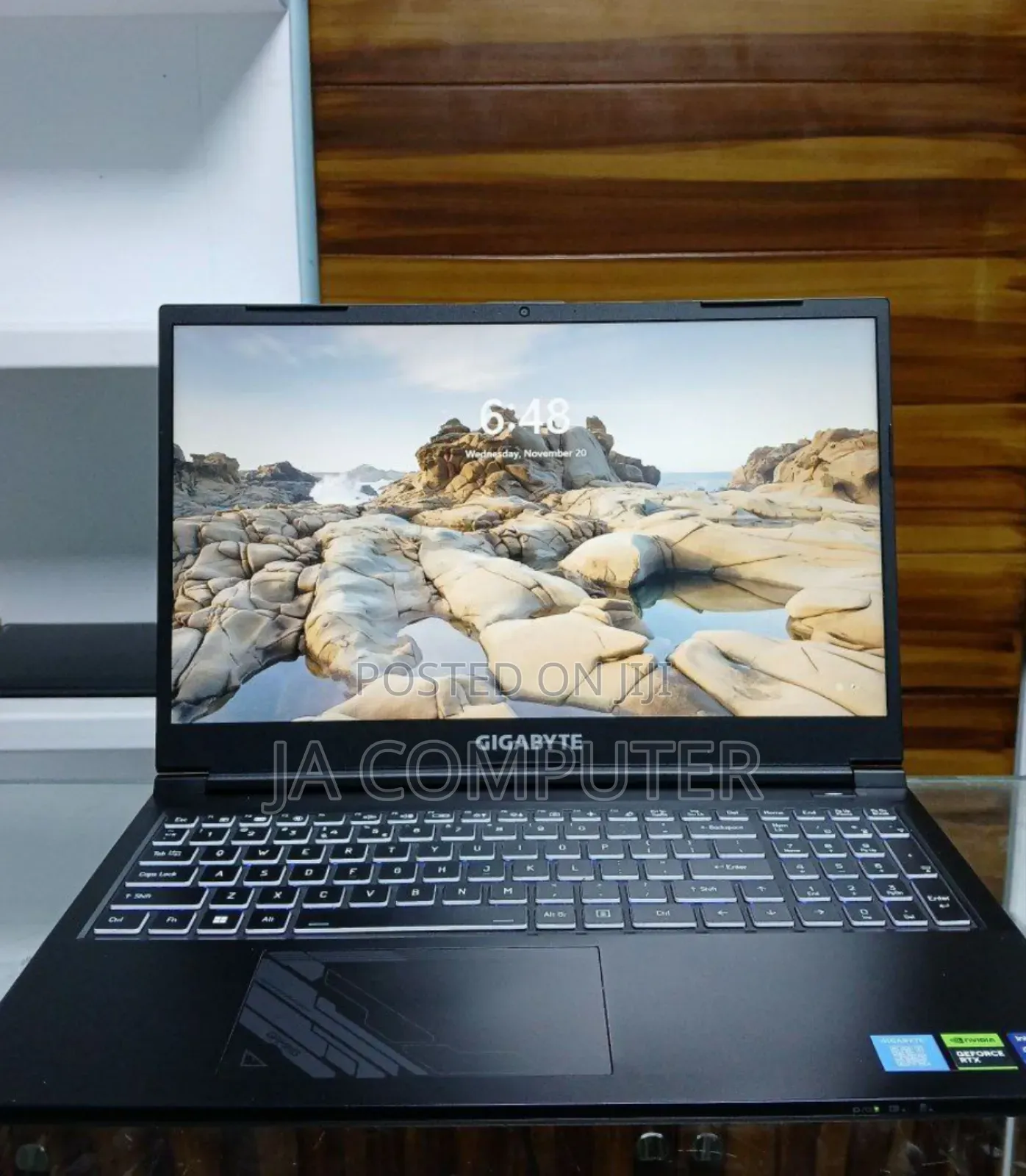 New Laptop Gigabyte AORUS 17G 16GB Intel Core I7 SSD 1.5T