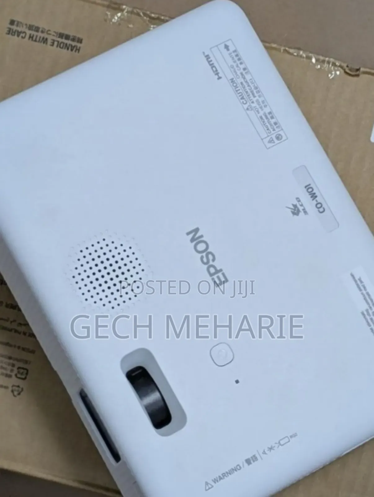 Brand New Epson Projector CO-W01 With Cartoon Wit8