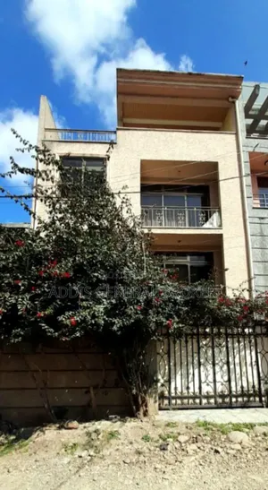 5bdrm House in ሀይሌ ጋርመንት, Nifas Silk-Lafto for sale