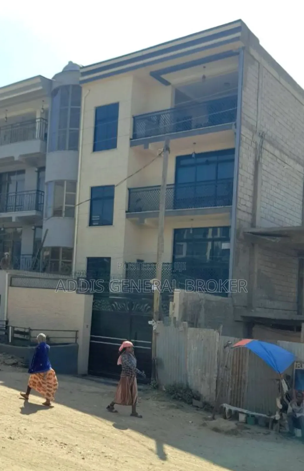 5bdrm House in ሀይሌ ጋርመንት, Nifas Silk-Lafto for sale