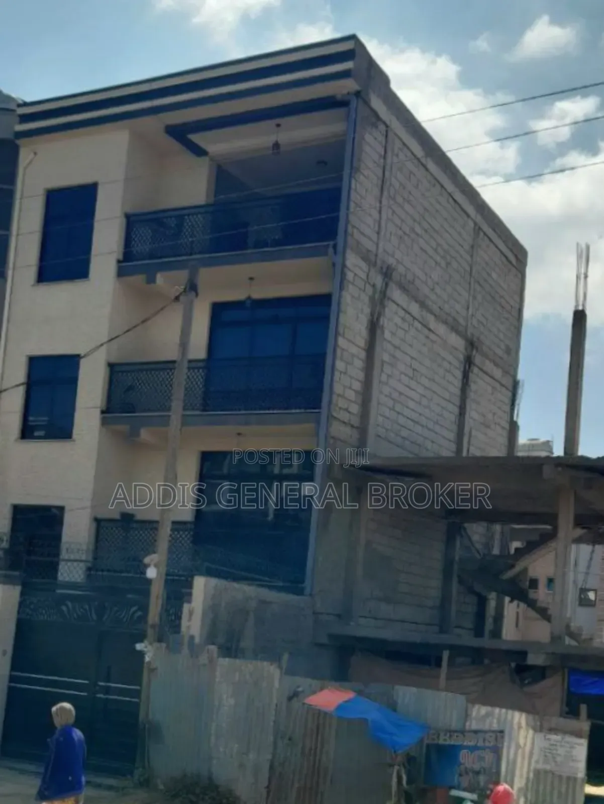 5bdrm House in ሀይሌ ጋርመንት, Nifas Silk-Lafto for sale