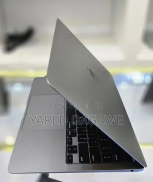 New Laptop Apple MacBook Air 2020 M1 8GB Apple M1 SSD 256GB