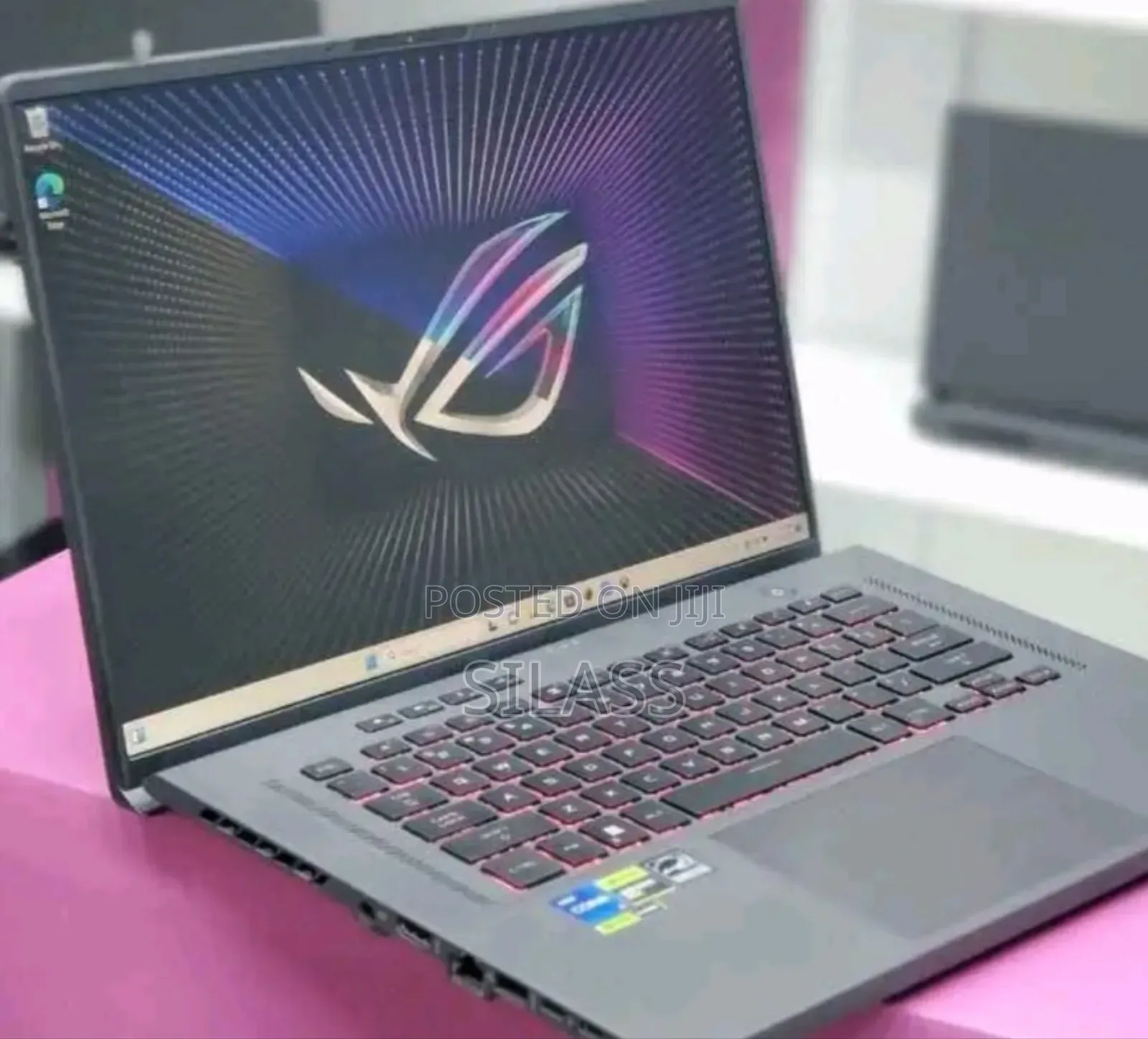 New Laptop Asus ROG Zephyrus G16 16GB Intel Core I7 SSD 512GB