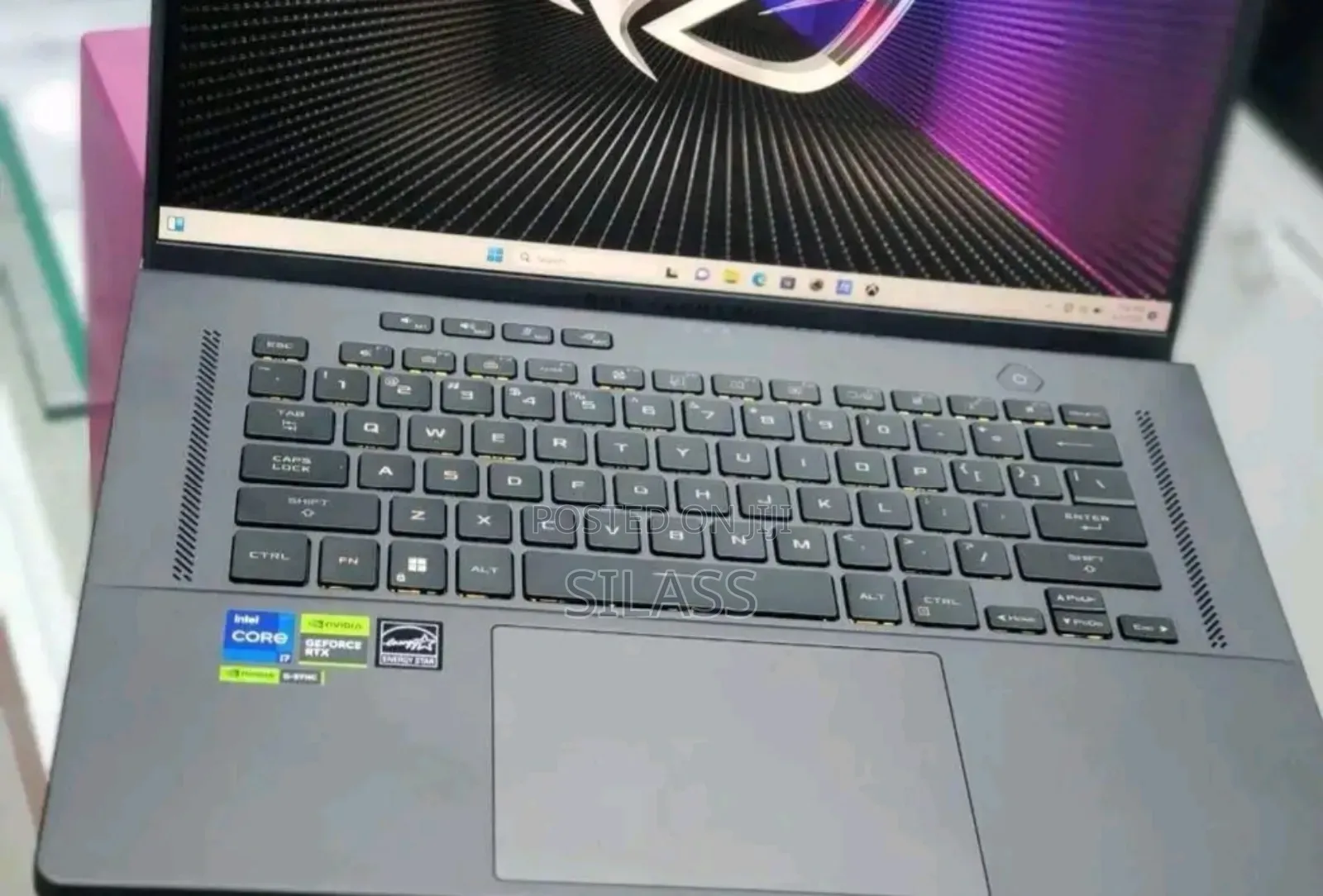 New Laptop Asus ROG Zephyrus G16 16GB Intel Core I7 SSD 512GB