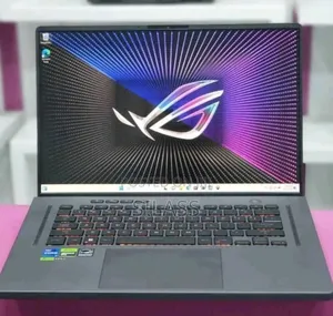 New Laptop Asus ROG Zephyrus G16 16GB Intel Core I7 SSD 512GB